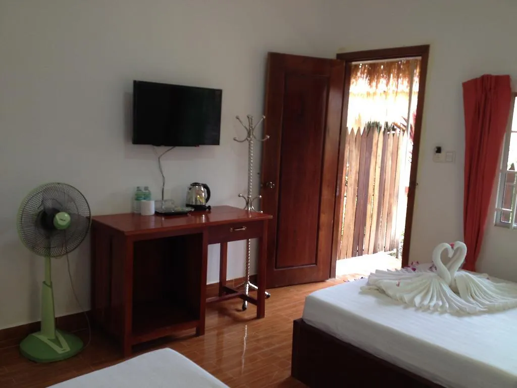 Relax Bungalows Sihanoukville Guest house